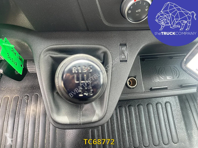 Samochód dostawczy Renault 145.35 nacelle