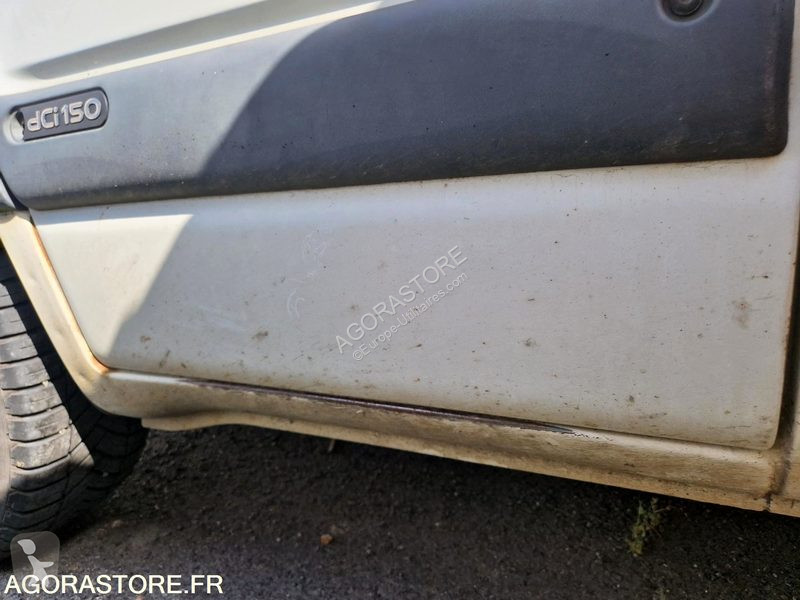 عربة نفعية Renault