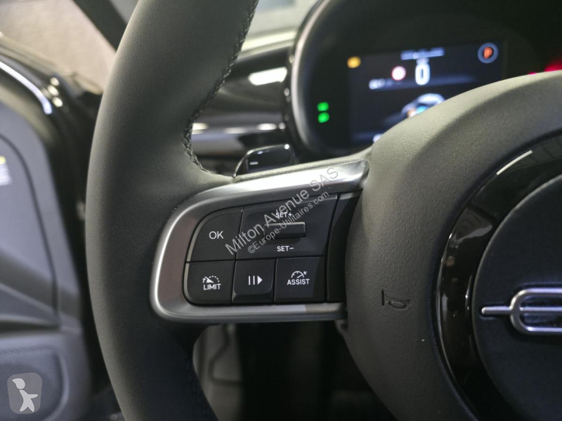 Samochód dostawczy Fiat FIAT 600 1.2 Hybrid -...