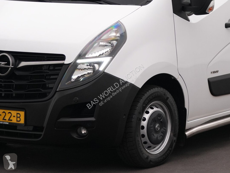 Véhicule utilitaire Opel 140PK