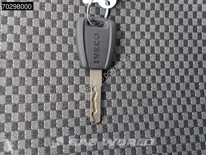 Véhicule utilitaire Iveco 35S14 L2H2 3,5t...