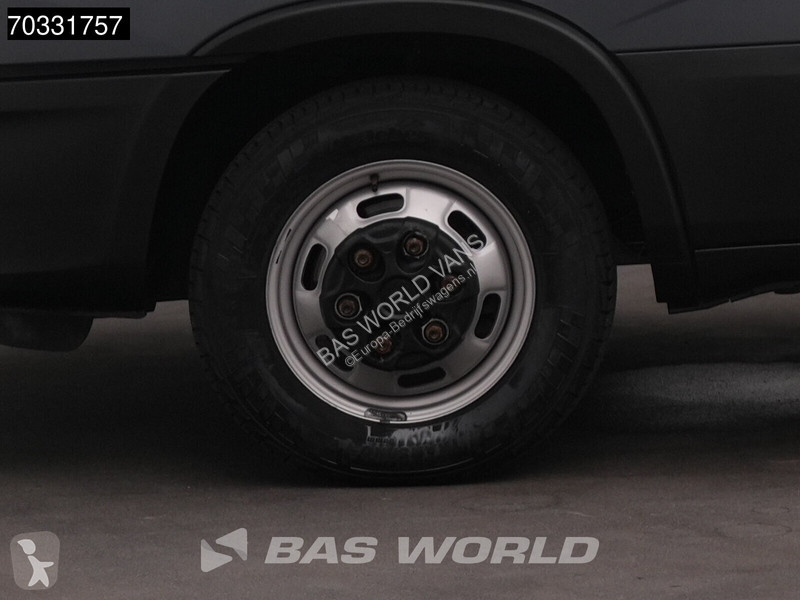 Лекотоварен автомобил Iveco 35C18 3.0L Automaat...