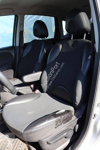 Veicolo commerciale Nissan