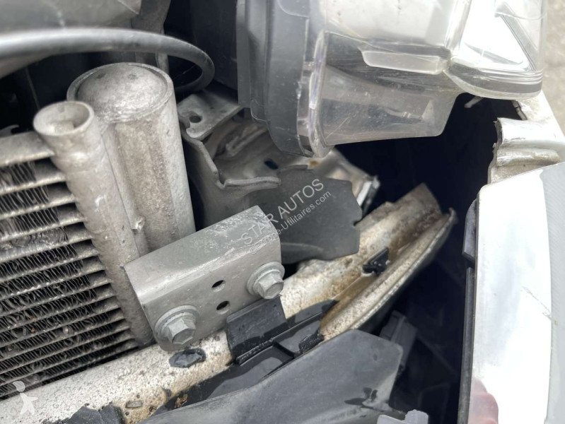 عربة نفعية Peugeot