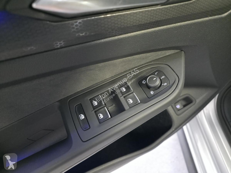 Véhicule utilitaire Volkswagen GOLF 1.4 eHybrid...