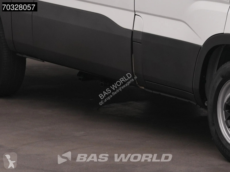 Лекотоварен автомобил Iveco 35S18 3.0L Automaat...