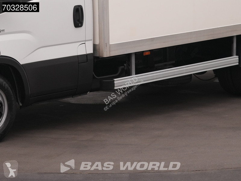 Лекотоварен автомобил Iveco 35C16 3.0L Automaat...