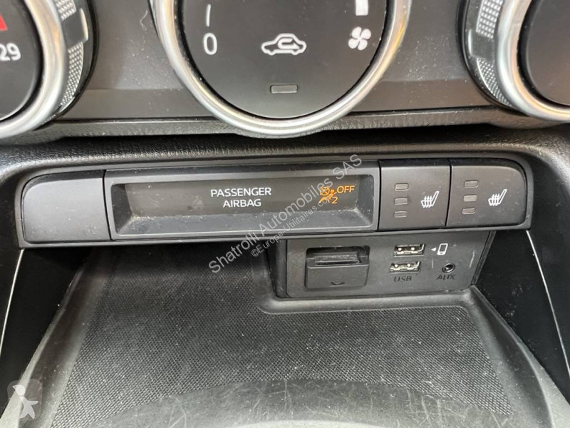 Samochód dostawczy Mazda Cabriolet (4) 2.0...