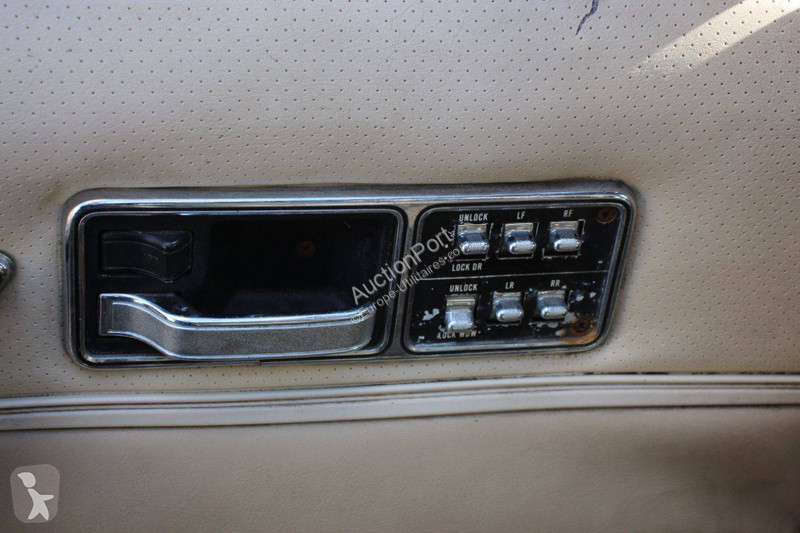 عربة نفعية Jeep Limited