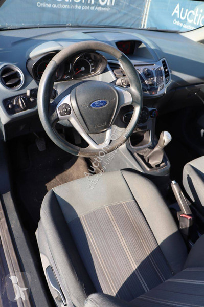 عربة نفعية Ford