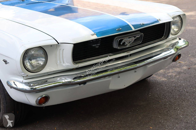 Furgoneta Ford V8