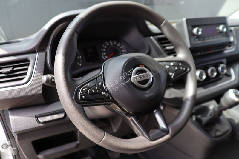 Furgoneta Nissan