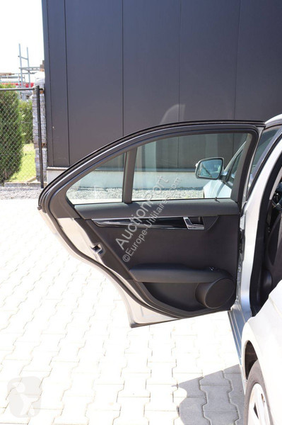 عربة نفعية Mercedes CDI C-Klasse