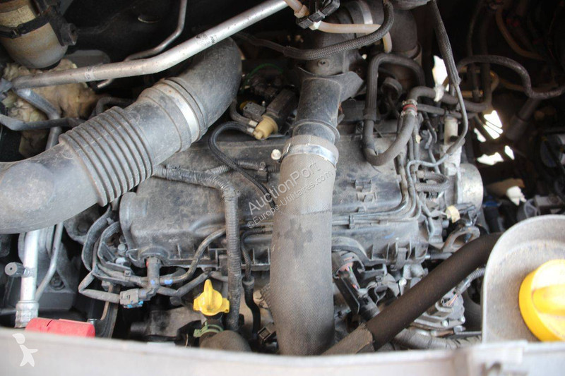 عربة نفعية Renault Crossover