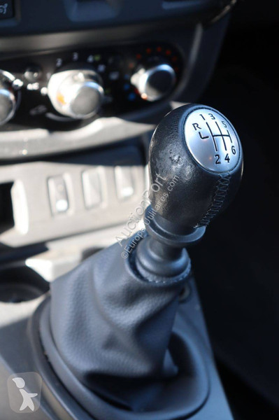 عربة نفعية Dacia