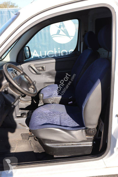 Véhicule utilitaire Peugeot