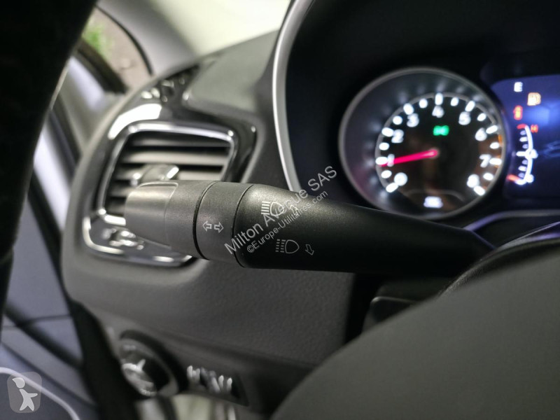 Véhicule utilitaire Jeep 1.3 GSE T4 130 4x2...