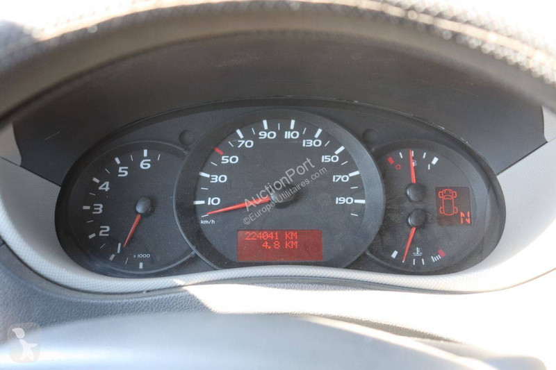 عربة نفعية Renault