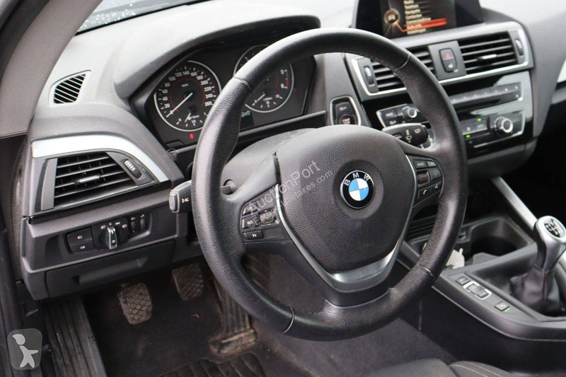 Véhicule utilitaire BMW Sportshatch 116d 1 Serie