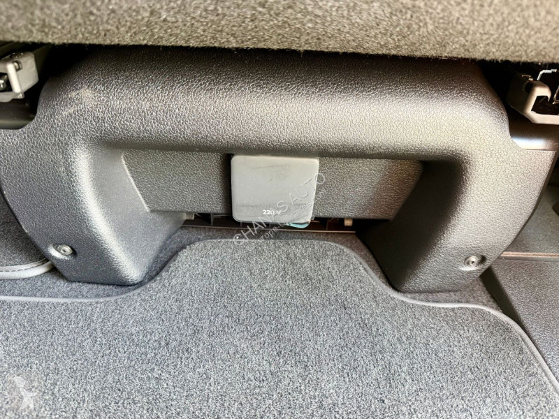 Véhicule utilitaire Peugeot XL 2.2 Diesel 180...