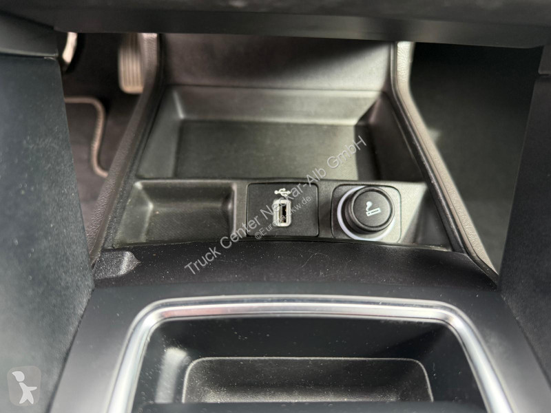 Véhicule utilitaire Ford Turnier Titanium 2.0...