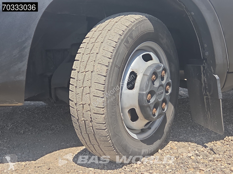 Véhicule utilitaire Iveco 35C18 3.0L Automático...