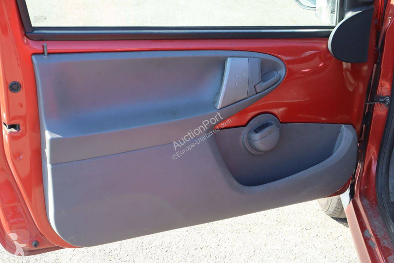 Véhicule utilitaire Peugeot