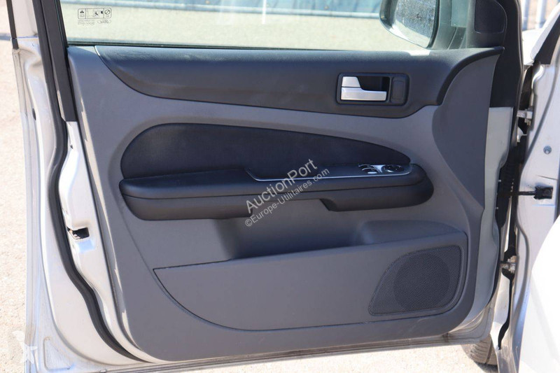 Véhicule utilitaire Ford