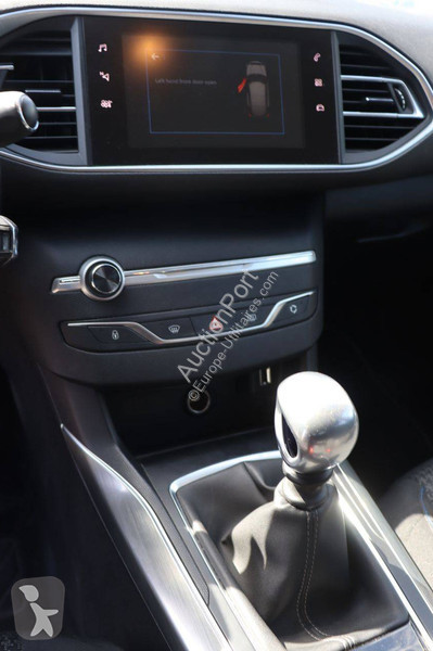 Véhicule utilitaire Peugeot