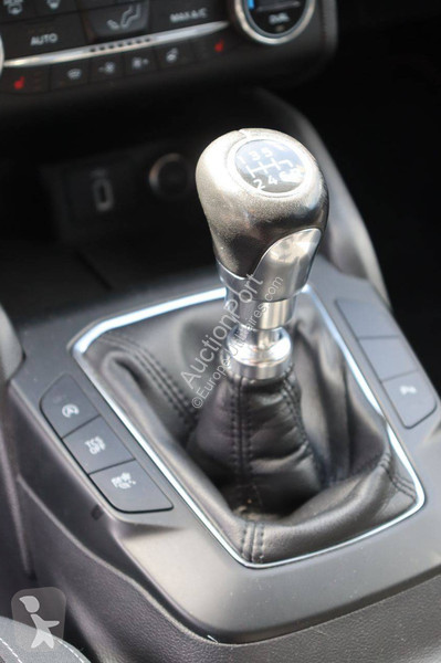 Véhicule utilitaire Ford