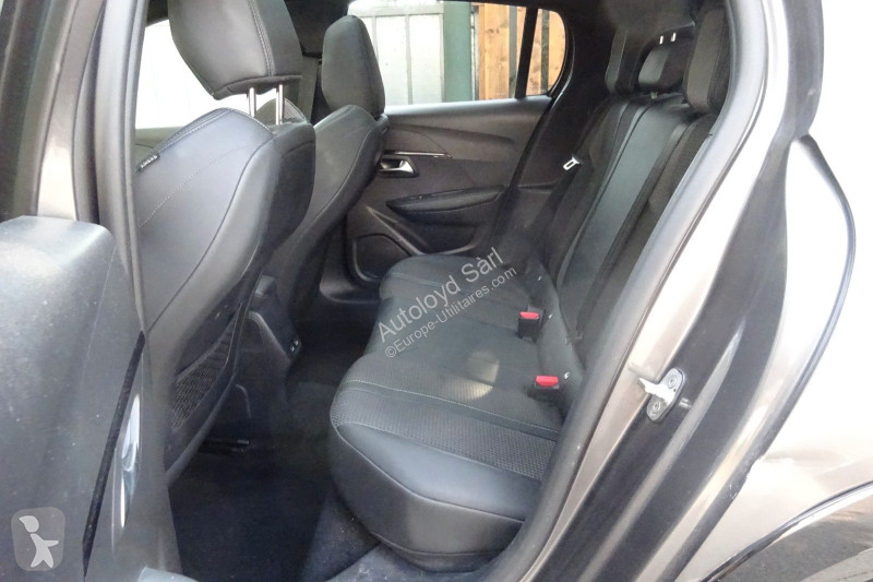 Véhicule utilitaire Peugeot 1,2 PURETECH 130 BVA
