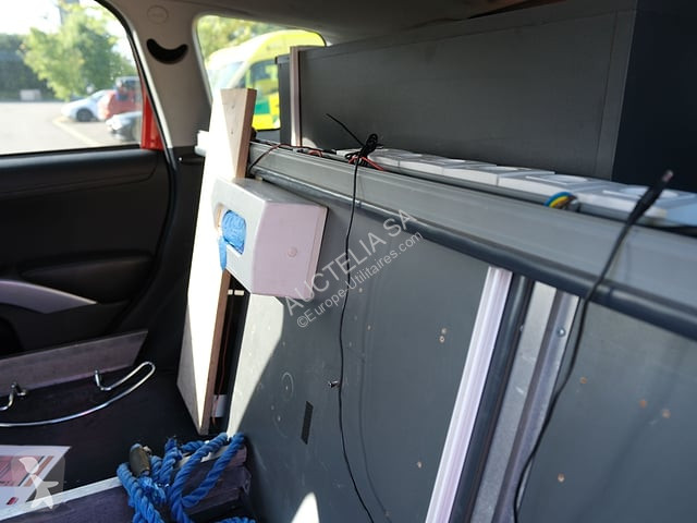 Véhicule utilitaire Mitsubishi