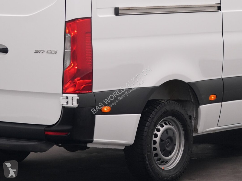 Véhicule utilitaire Mercedes 317 CDI