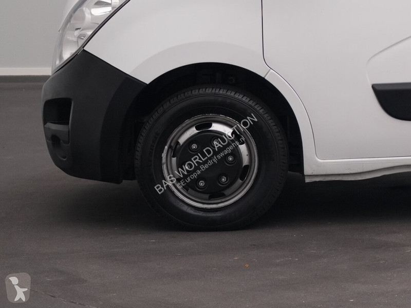 Véhicule utilitaire Opel 145PK
