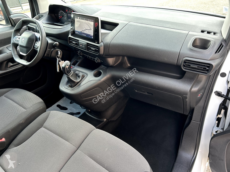 Furgoneta Peugeot Standard 650KG 1.5 Bluehdi...