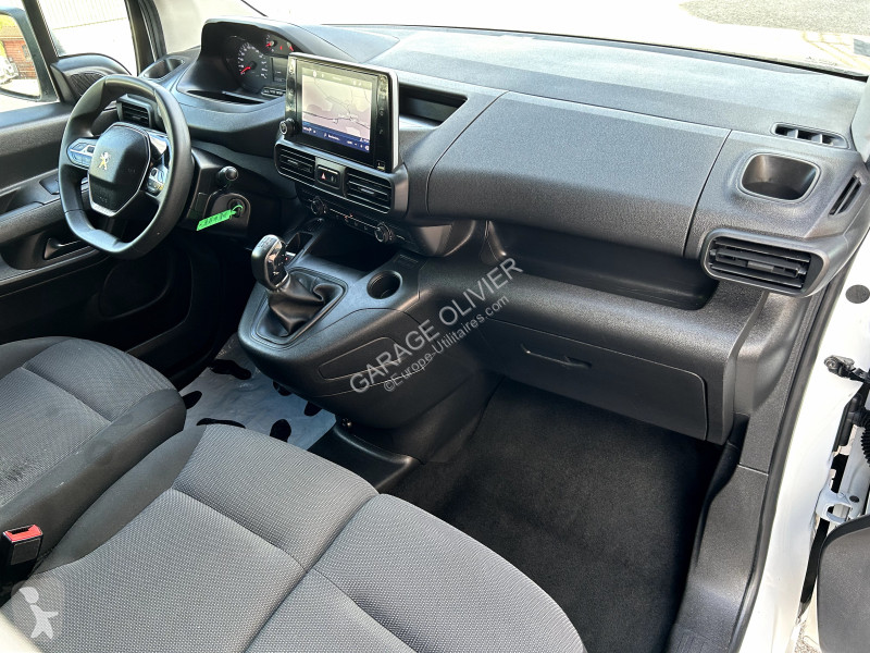 Furgoneta Peugeot Standard 650KG 1.5 Bluehdi...