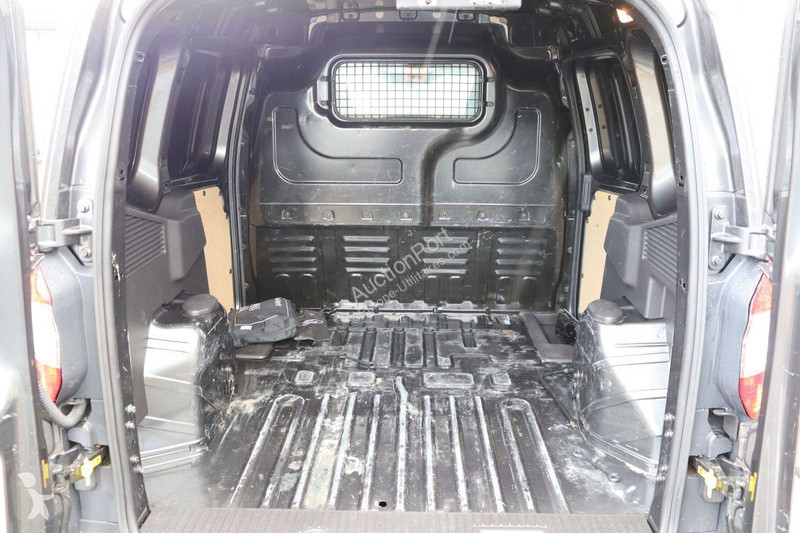 Furgoneta Ford Courier