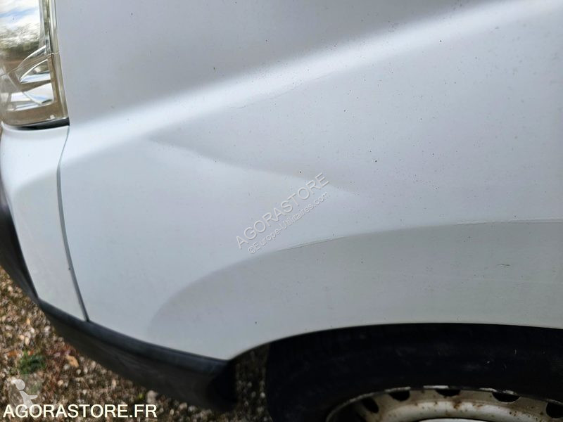 Лекотоварен автомобил Peugeot
