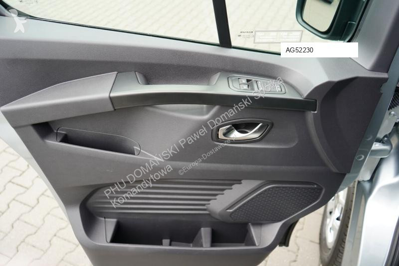 Furgoneta Renault TRAFIC / 9 OSOBOWY / LONG /...