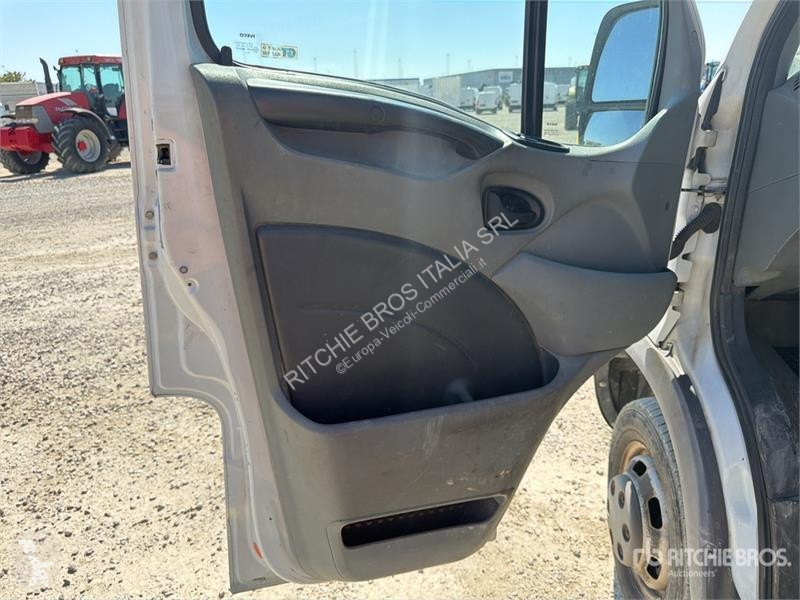 Furgoneta Iveco 35C15 Cargo Van