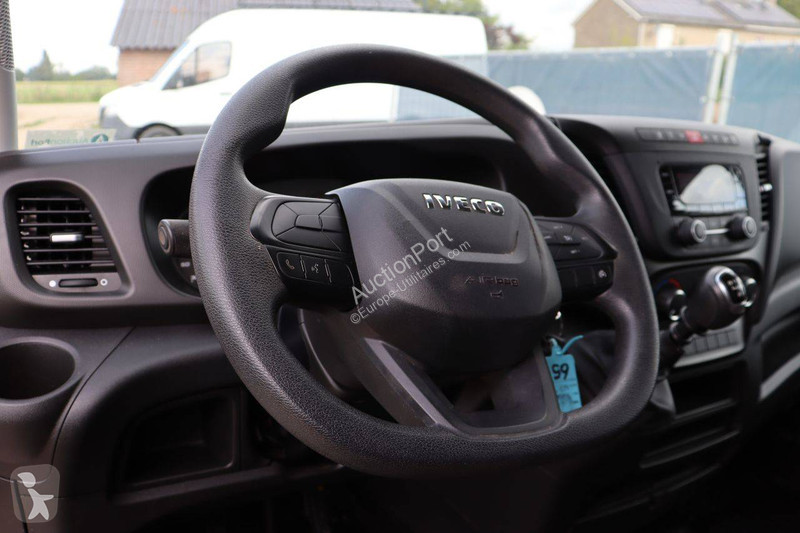 Iveco  35C14 van