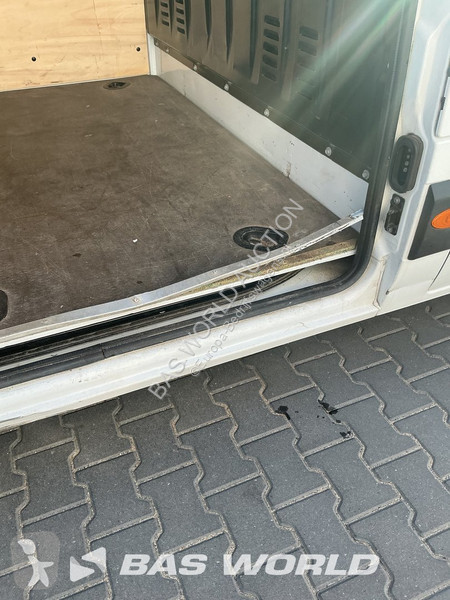 Furgoneta Renault 135PK