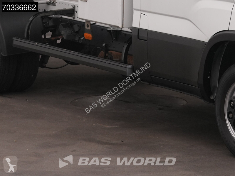 Furgoneta Iveco 35C16 3.0L 160PS Ptritsche Navi...