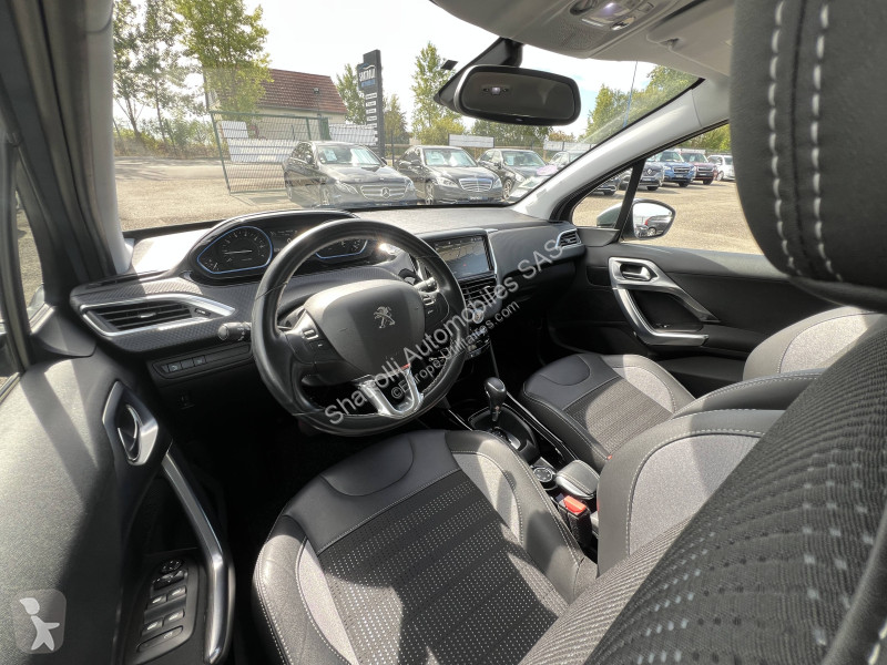 Užitkové vozidlo Peugeot 1.2 110ch Allure...