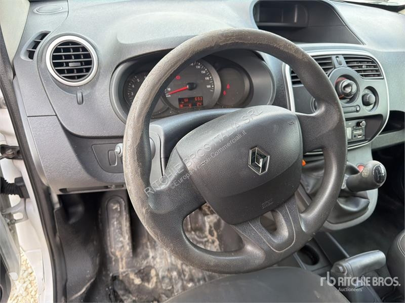 Veículo utilitário Renault Cargo Van