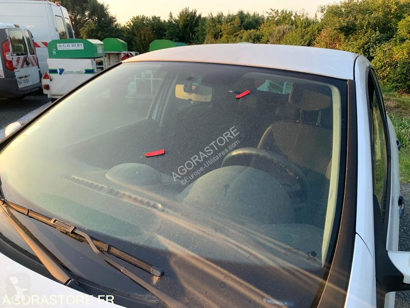 Véhicule utilitaire Renault CLIO