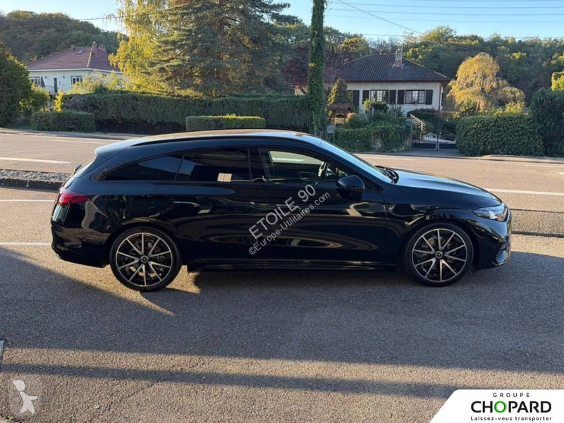 Véhicule utilitaire Mercedes CLA Shooting Brake...
