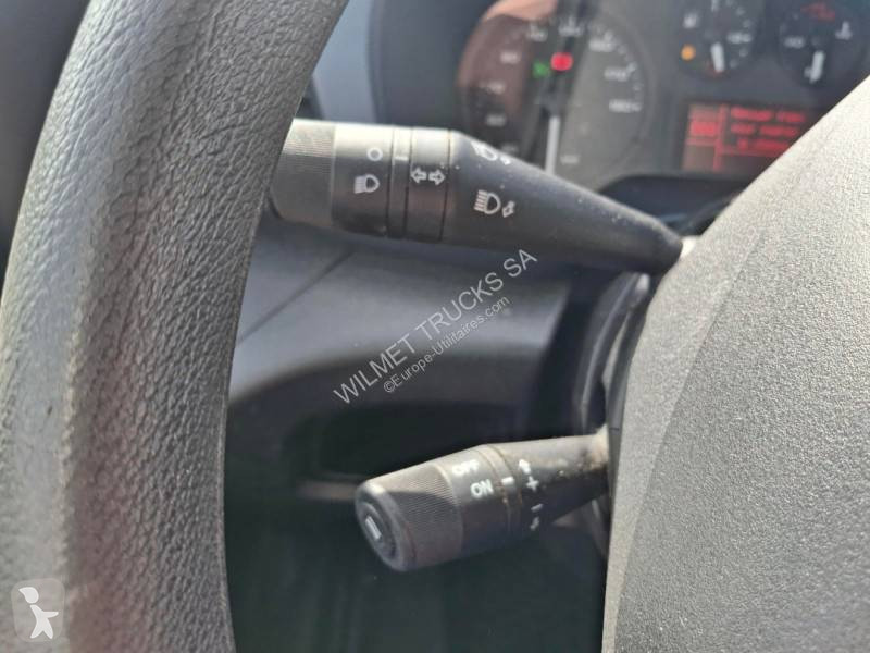 Véhicule utilitaire Iveco 35C14