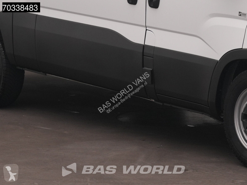 Samochód dostawczy Iveco 35S21 3.0L L2H2 3,5t...