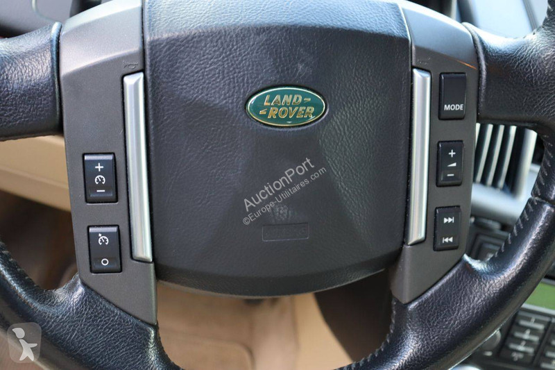 Véhicule utilitaire Land Rover HSE i6